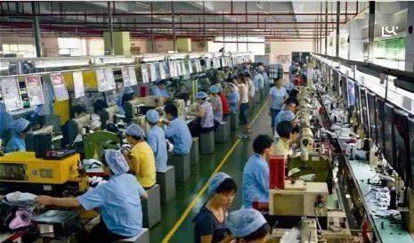 滿大街中介,廣東某工廠老板哭訴 月薪7000還是沒人干 網(wǎng)友的回答真相了...